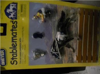 Breyer Stablemates Jockey Thoroughbred Horse Figurine Set Trophy 1:32