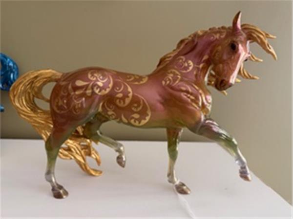 Glossy Samba Surprise